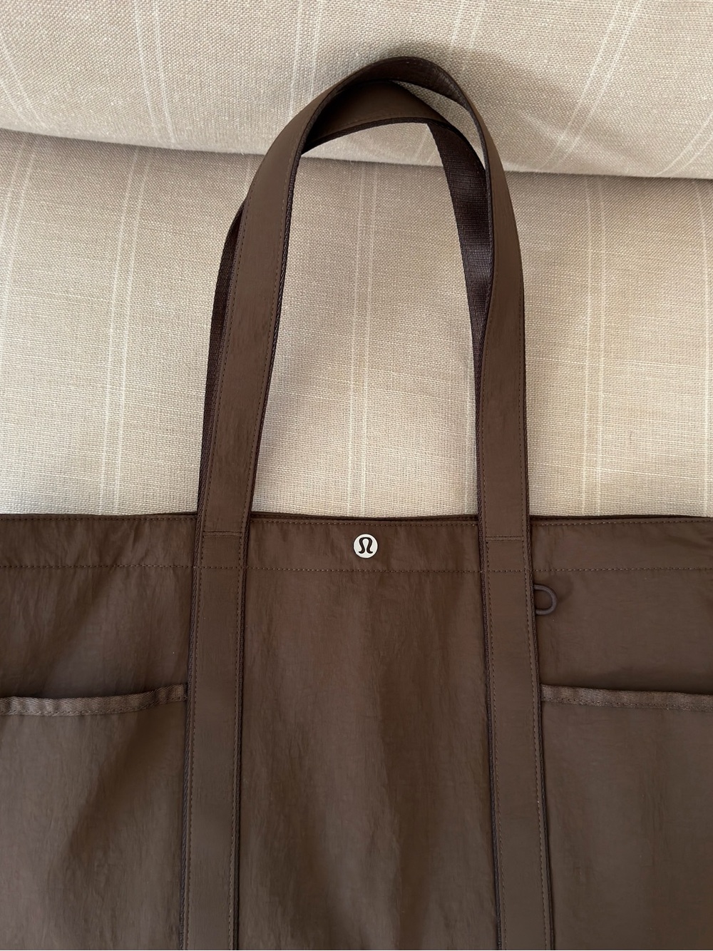 lululemon Daily Multi-Pocket Tote Bag 20L in Walnut Crunch - Picture 6 of 9